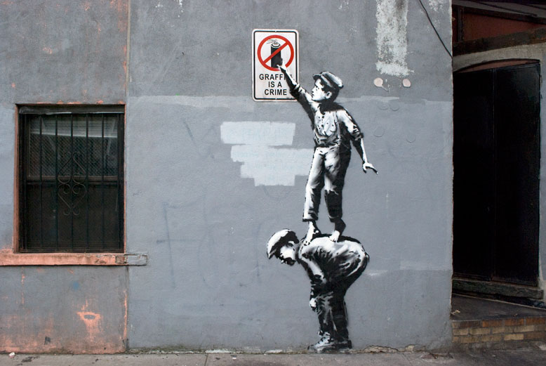 Banksy, Graffiti is a crime, en el nuevo barrio chino en Nueva York. 