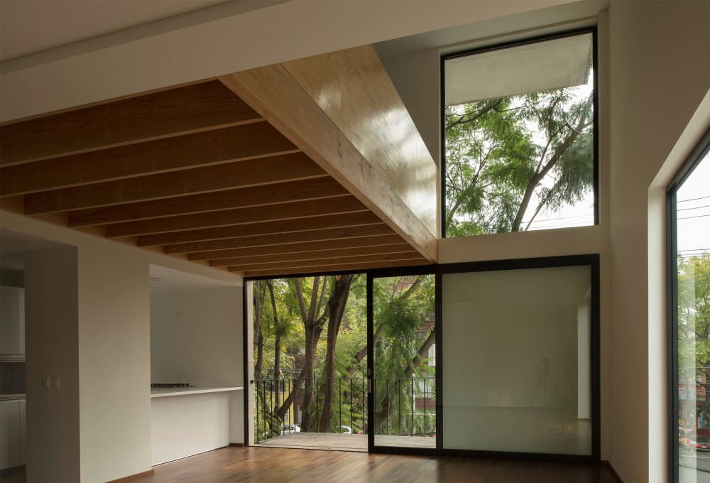 AMBROSI | ETCHEGARAY, Edificio Alfonso Reyes.