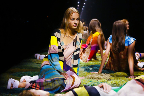 Cuerpo-Dries-Van-Noten-RTW-SS15-Paris-0411-1411573185-mediumbigthumb-zoom