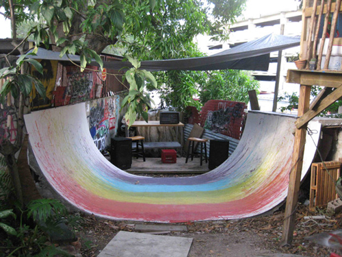 7-Juni-Figueroa,-Chemi-Rosado,-Stefan-Benchoam--arcoiris-invertido