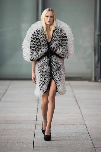 Magnetic Motion, Dress, September 2014