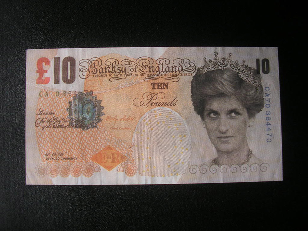 Banksy, Di-faced tenner (2004)