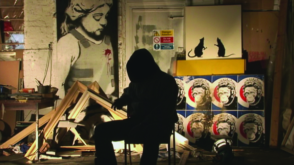 Banksy, La salida es por la tienda de regalos (2010)
