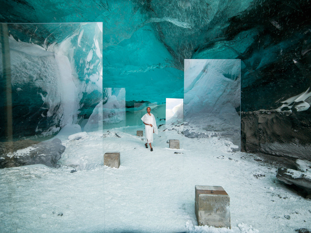 Stones Against Diamonds (2015). © Isaac Julien. Cortesía de Rolls-Royce Motor Cars