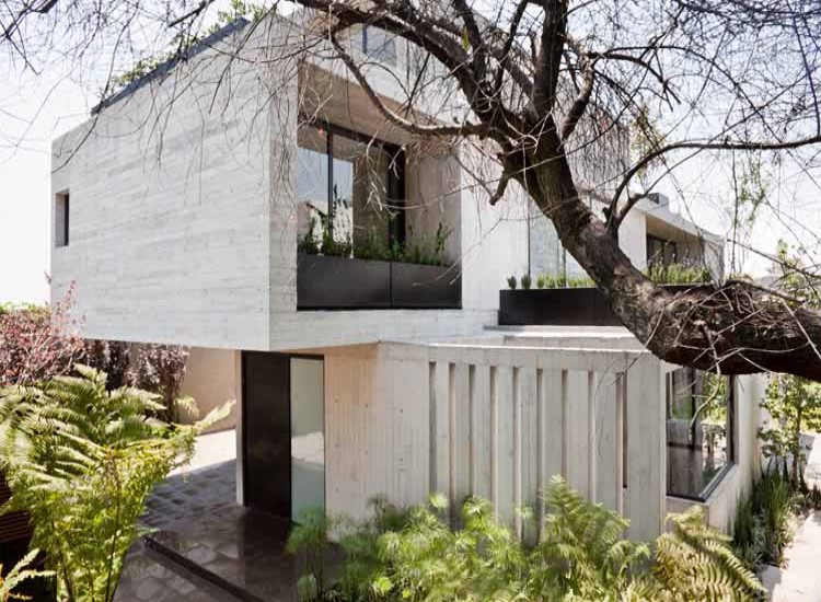 Fernanda Canales, Casa Maruma (2011). Tomadas del sitio web de la arquitecta