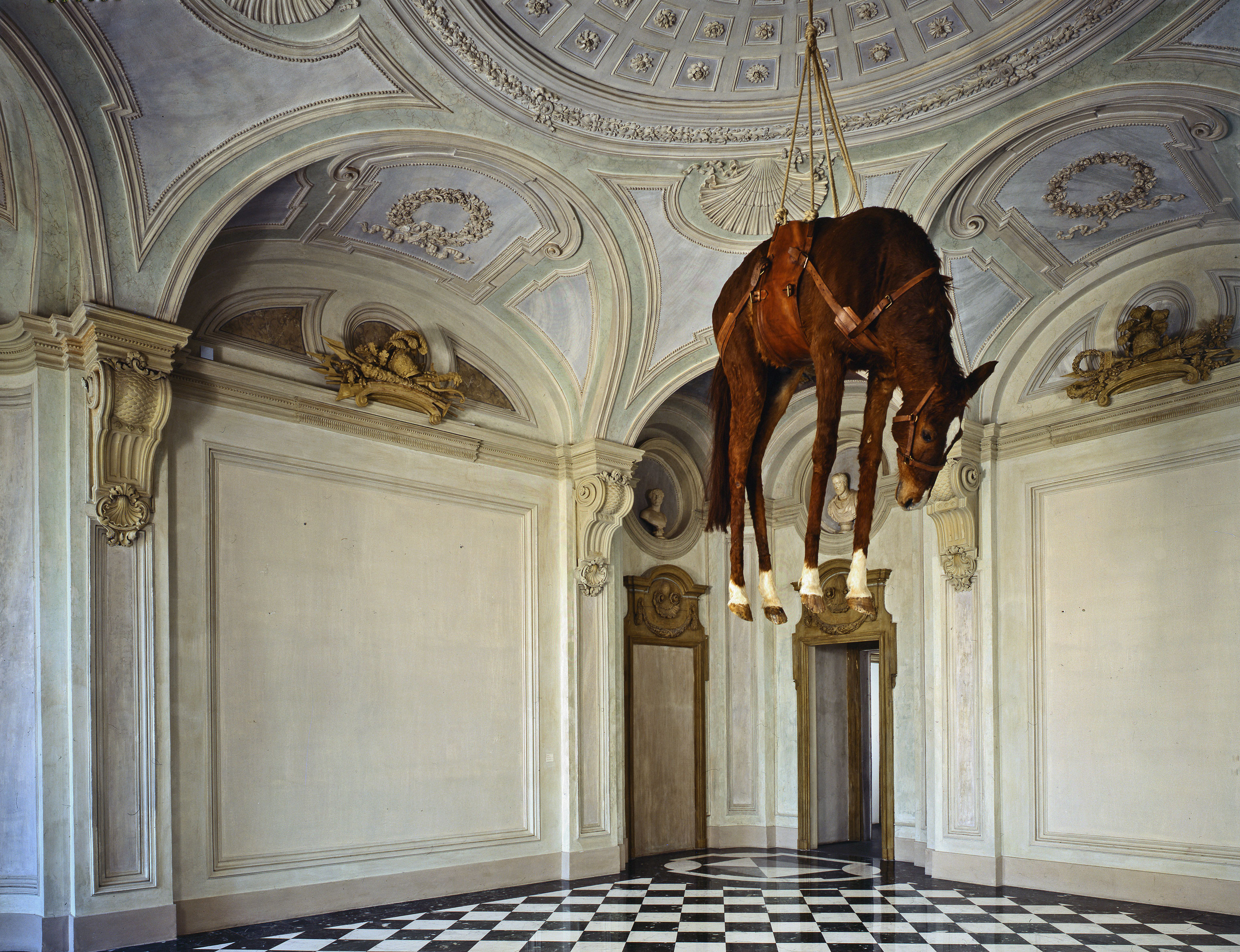Maurizio Cattelan, Novecento (1997). © Paolo Pellion di Persano. Imagen tomada de the-art-markets.com