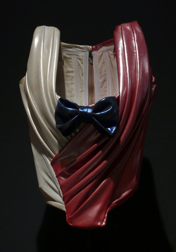 Vivienne Westwood, colección Civilizade, SS-1989. Imagen tomada de la cuenta de Flickr del Museo de Sheffield