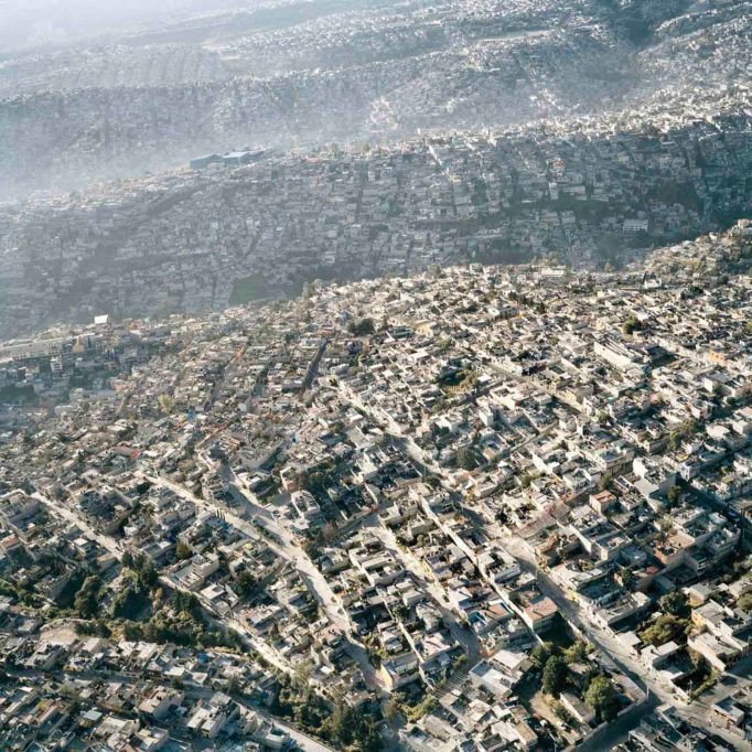 Gilberto Esparza. Ciudad.